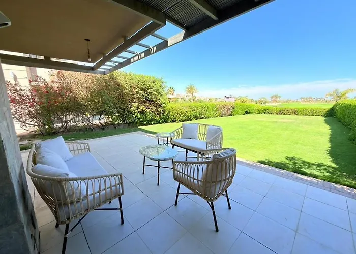 Spacious 3br Einbay With Terrace & Views *