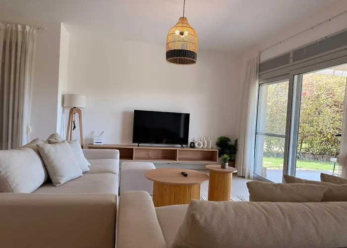 Spacious 3br Einbay With Terrace & Views فيلة عين السخنة