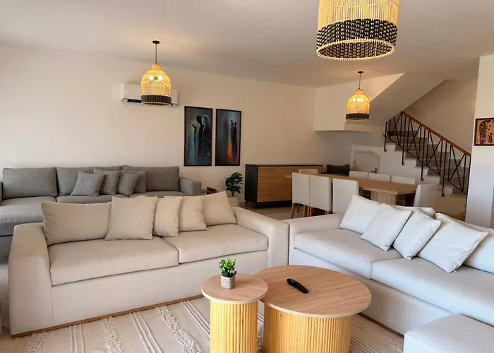 Spacious 3br Einbay With Terrace & Views فيلة *