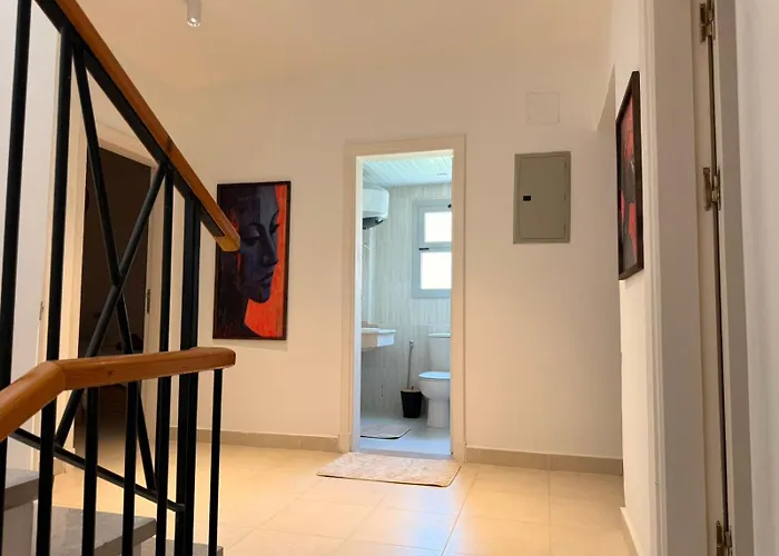 Spacious 3br Einbay With Terrace & Views *